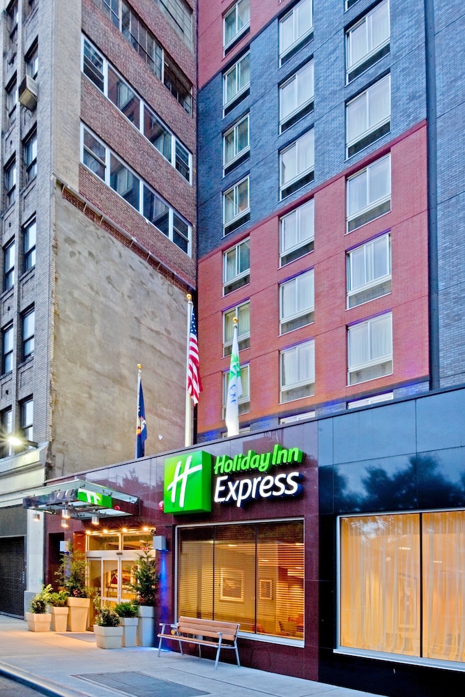 Holiday Inn Express New York City Times Square by IHG - photo 36
