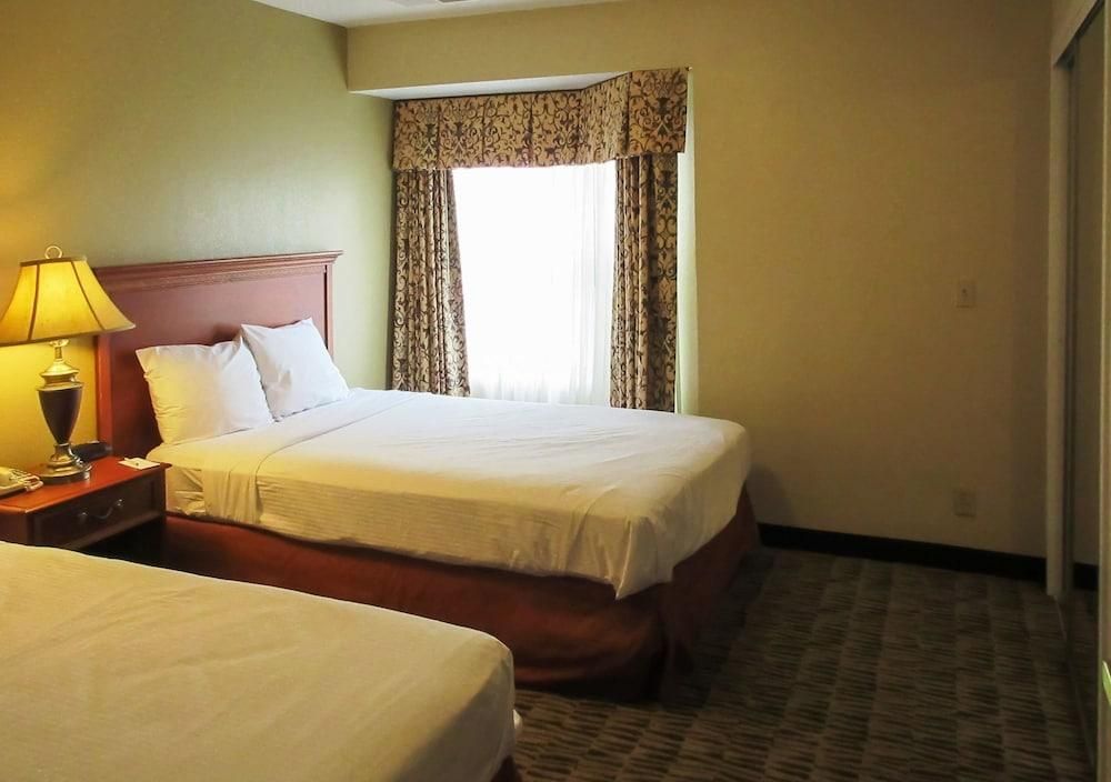 Premiere Suites - photo 9