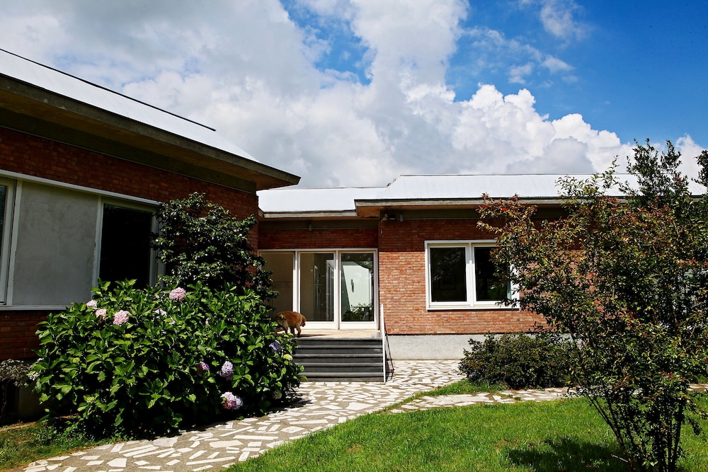 Villa Silvia Olivetti — 4-Star Luxury Hotel in Banchette, Italy