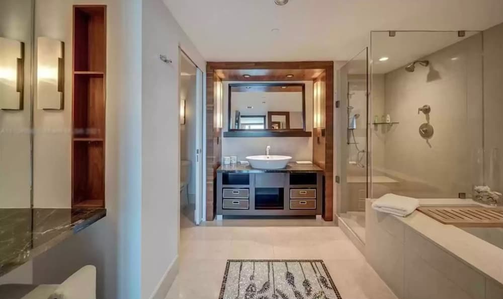 Luxury Condo Wellness Spa Resort By LMC - photo 4