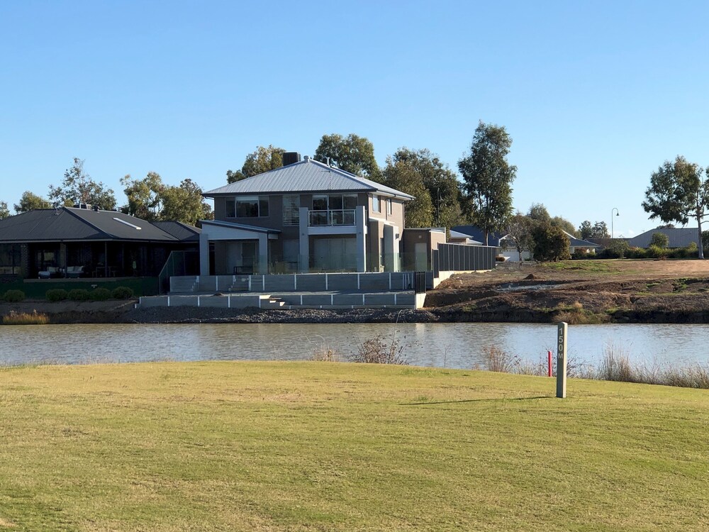 Lake Resort on Black Bull in Yarrawonga, Australia