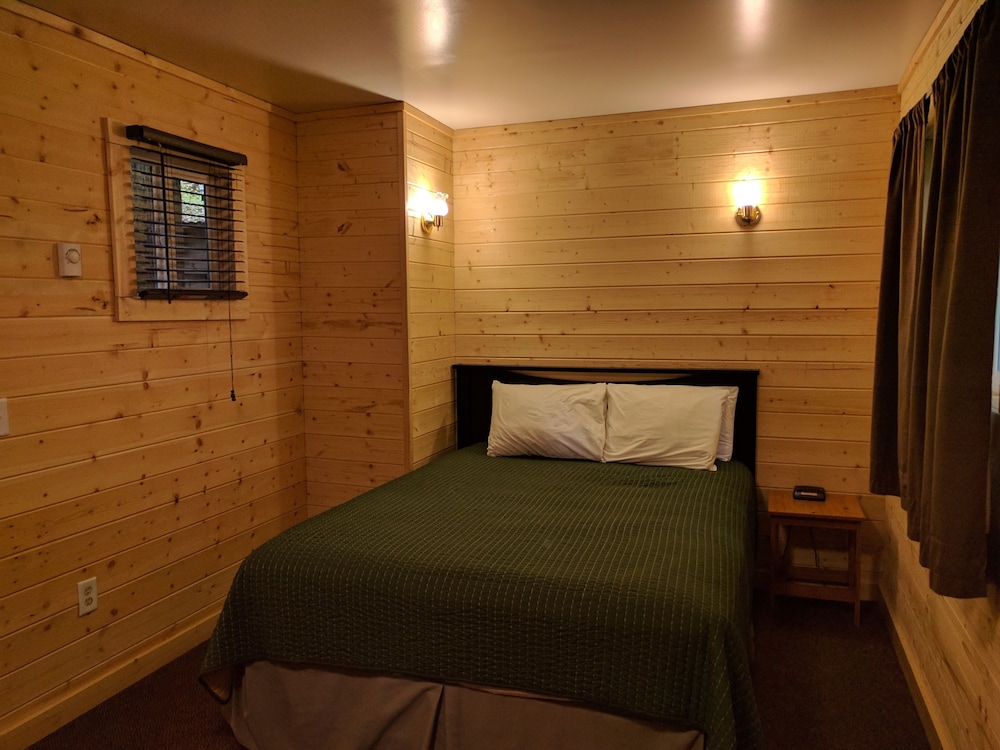 Emerald Forest Cabins - photo 26