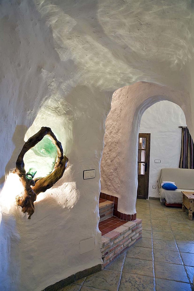 Cuevas La Atalaya 4286371 — Huescar