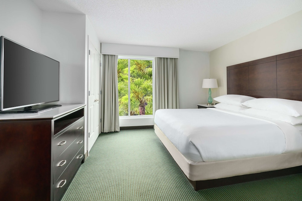 Embassy Suites by Hilton Orlando Lake Buena Vista Resort - photo 7
