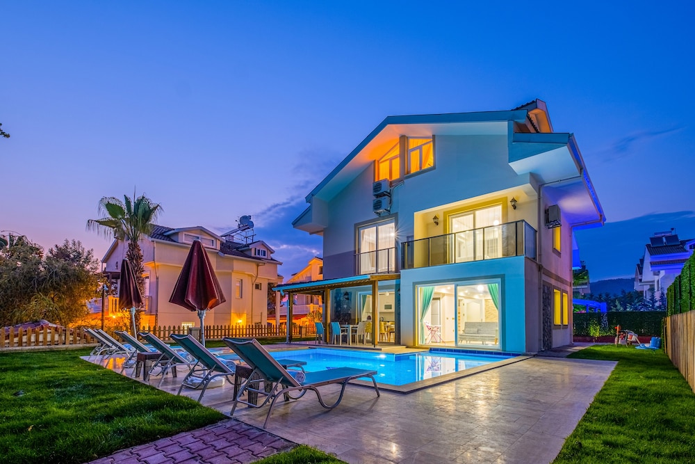 Lilly Villa 1 — 4-Star Luxury Hotel in Fethiye, Turkey