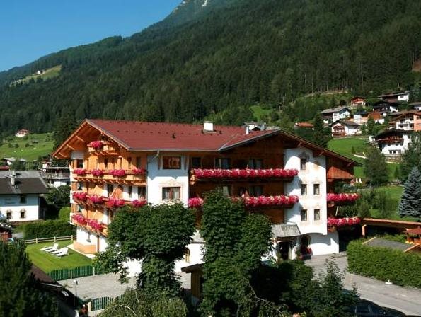 Hotel Alphof Stubaital in Fulpmes, Austria