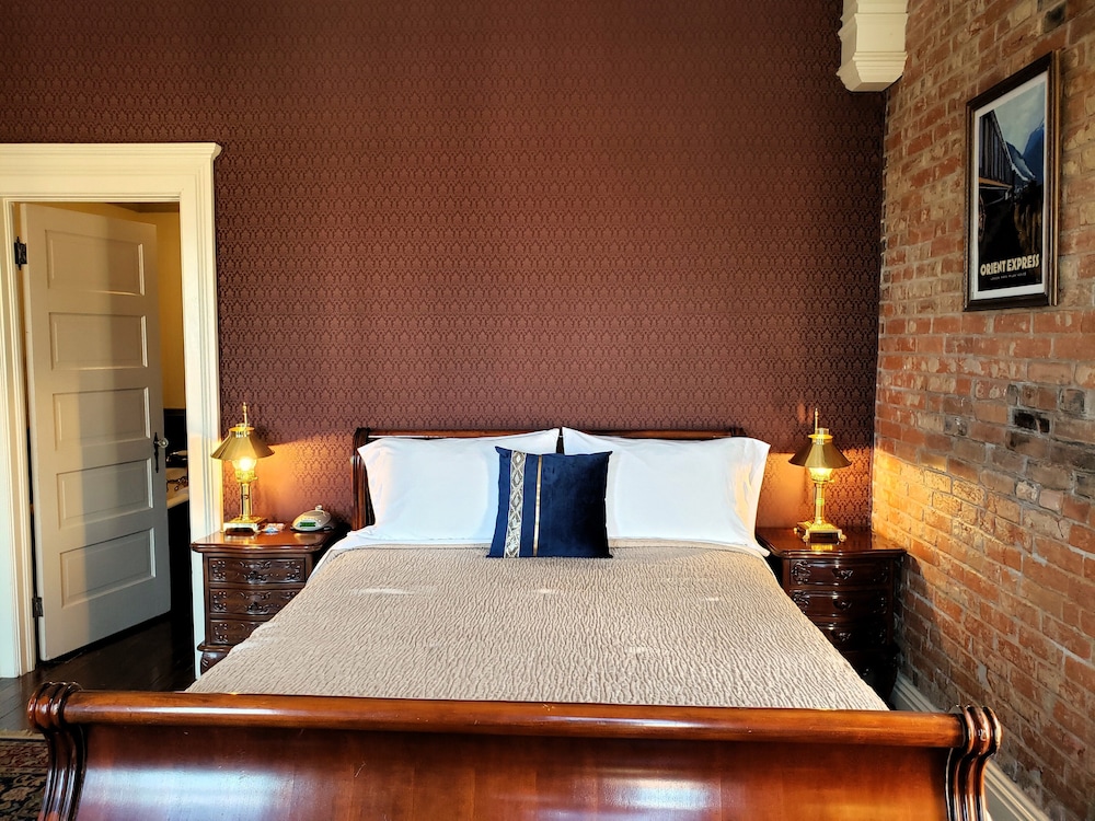 Iron Horse Hotel - photo 11