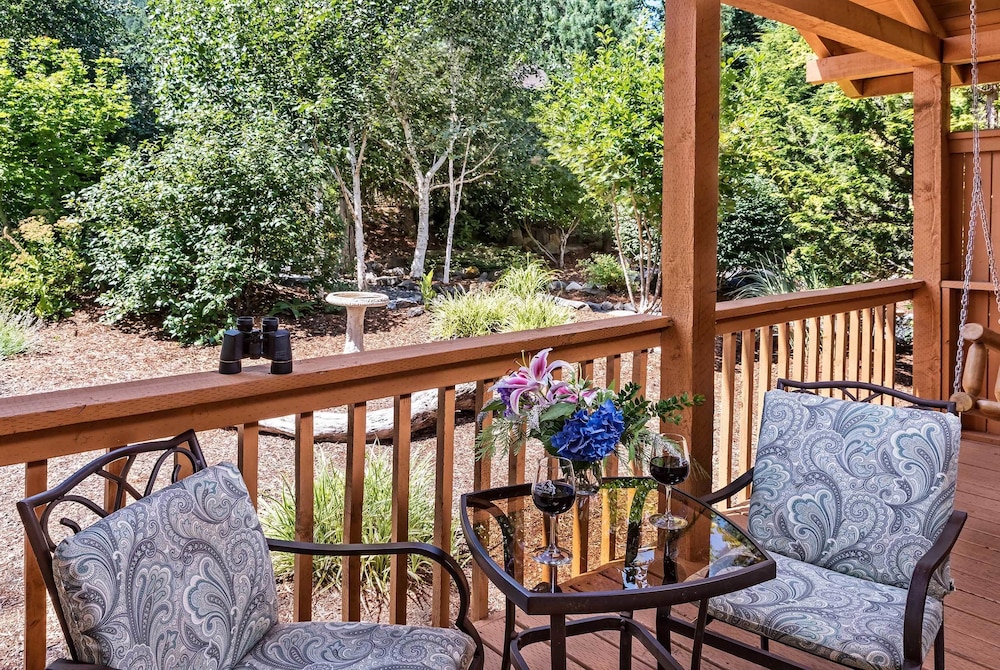 Carson Ridge Luxury Cabins - photo 7