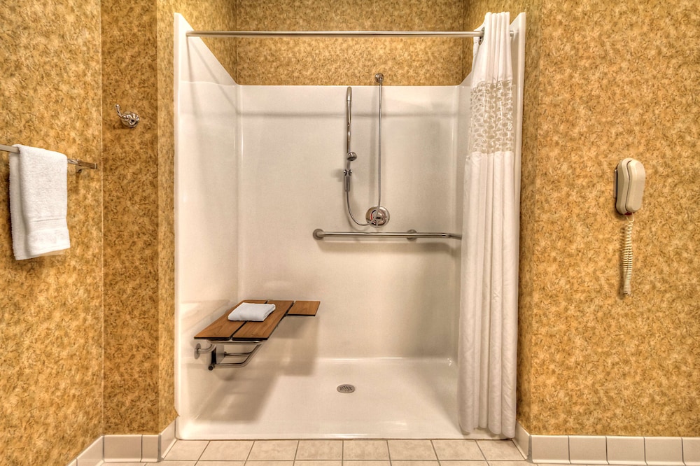 Hampton Inn & Suites Kalamazoo Oshtemo - photo 26