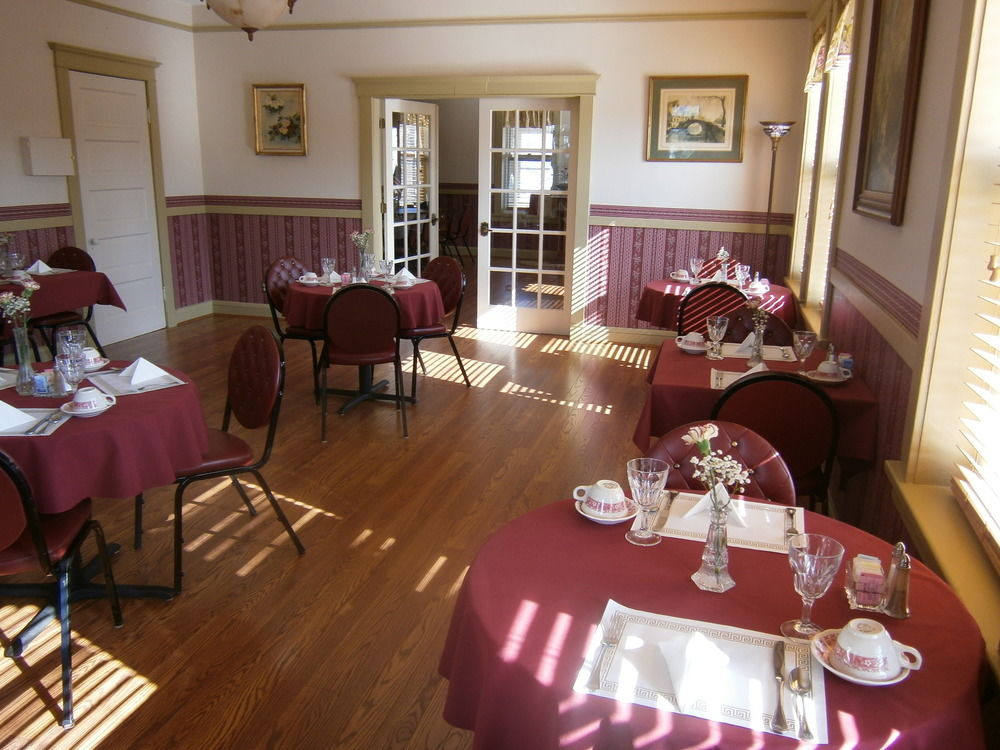 Francie's Inn - photo 15