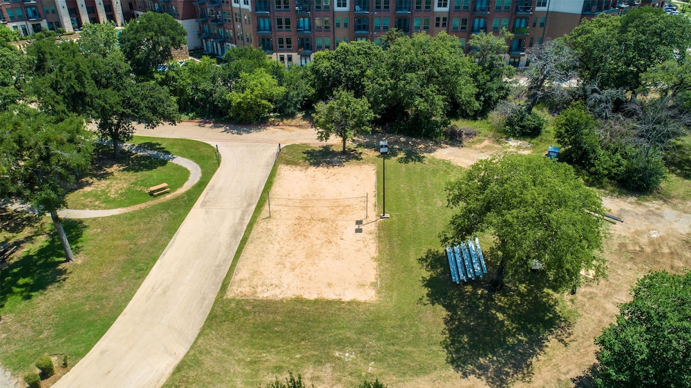 Hilton DFW Lakes Executive Conference Center - photo 27