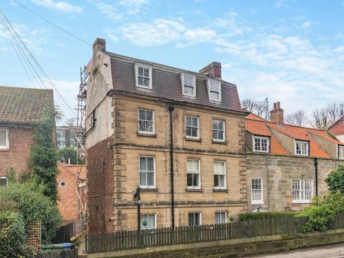 The Hyding Hole - last minute hotel in Whitby