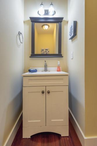 New Listing 114A W Hudson Ave Open Layout Close to Everything - photo 18