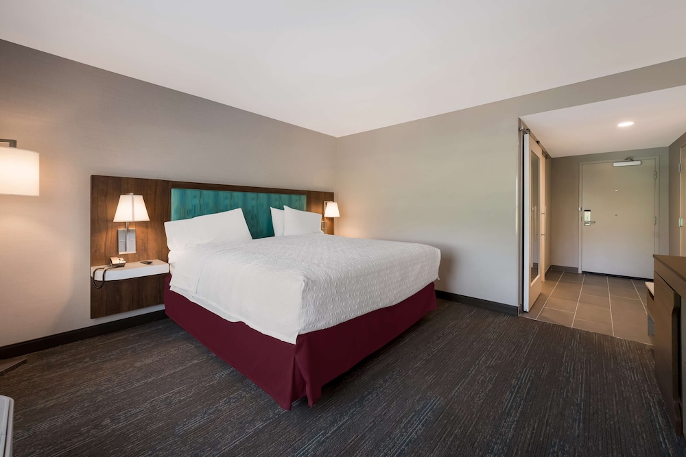 Hampton Inn Detroit Southfield - photo 14