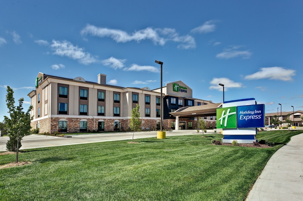Holiday Inn Express Hutchinson by IHG - photo 28