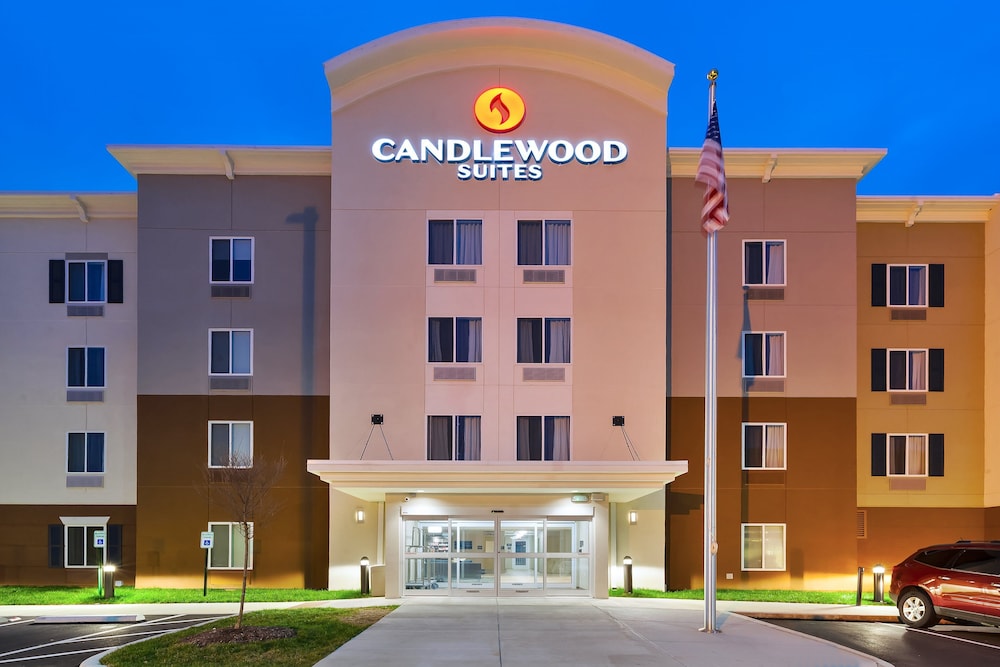 Candlewood Suites Louisville NE Downtown Area an IHG Hotel - featured photo