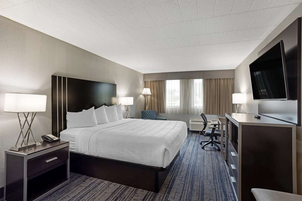 Best Western Plus Reading Inn & Suites - photo 6