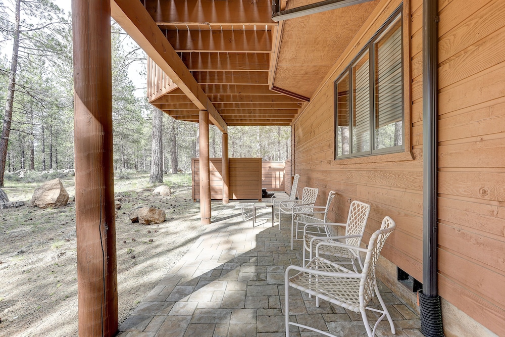 7 Cedar Private Cul de sac include Hot Tub with Forest View by RedAwning - photo 14
