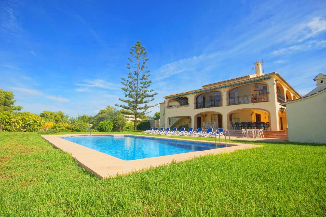 Jasmin by Aguilarent in Javea, Spain