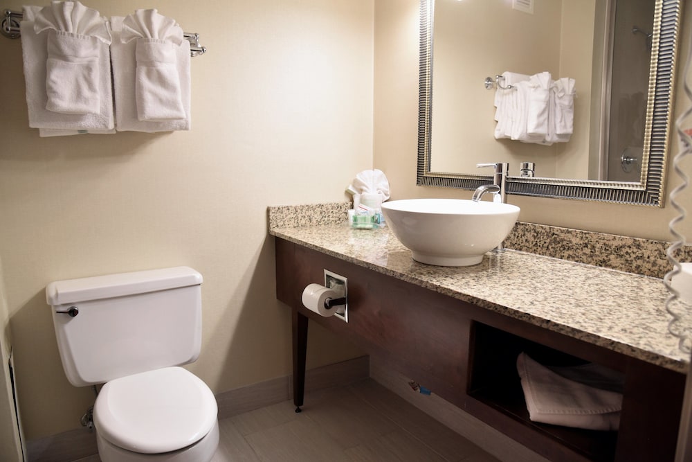 Spark by Hilton Akron Fairlawn - photo 6
