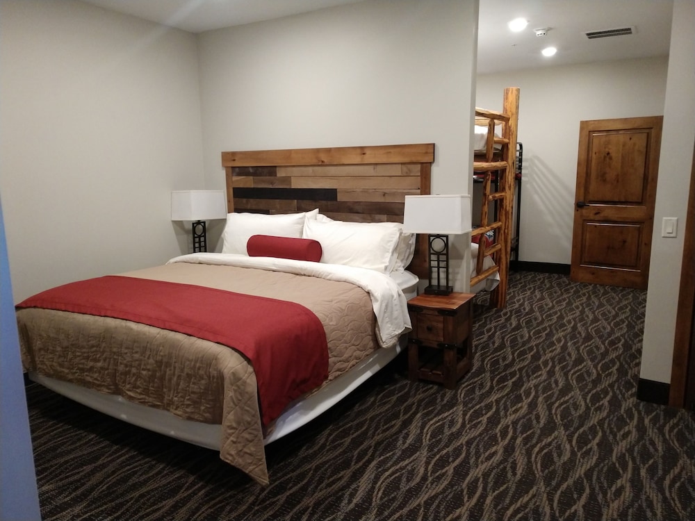 Sawtelle Mountain Resort - photo 8