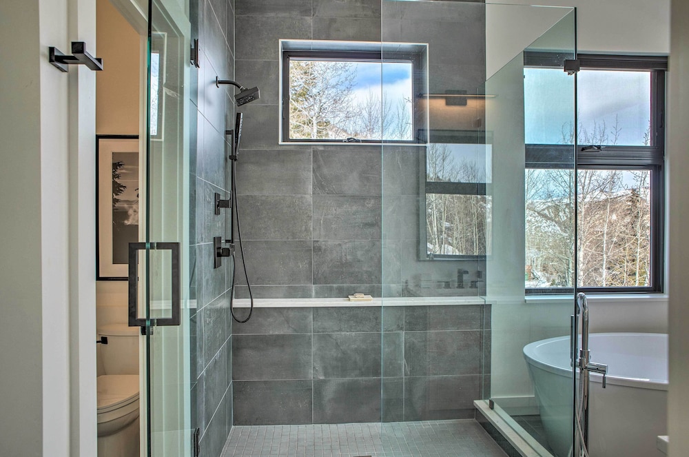 Mtn view Home w Hot Tub 9 Mi to Vail Resort - photo 9