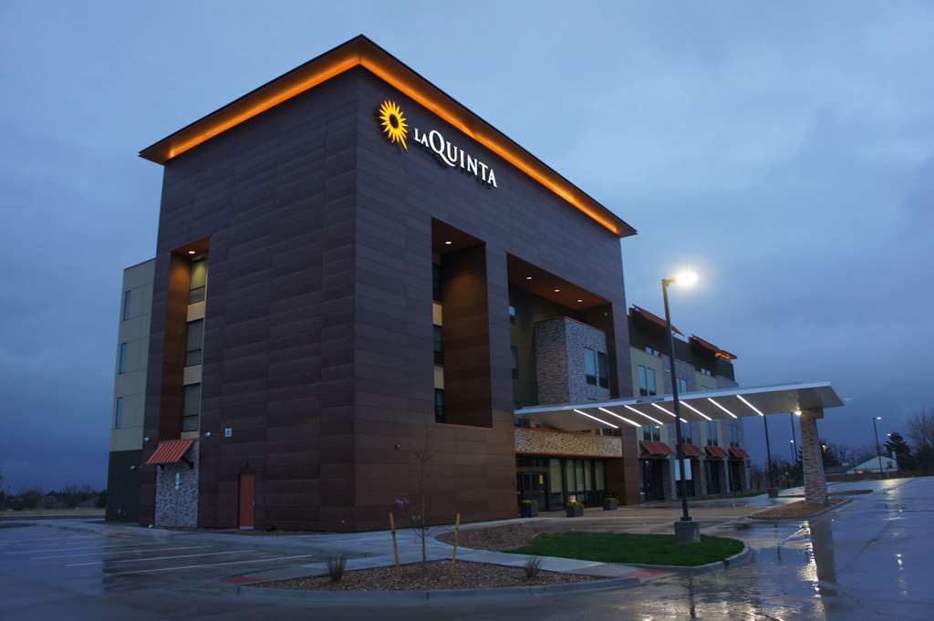 La Quinta Inn & Suites by Wyndham Littleton Red Rocks - photo 5