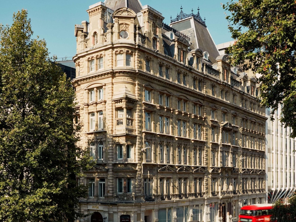 Hyde London City — 4-Star Luxury Hotel in London, United Kingdom
