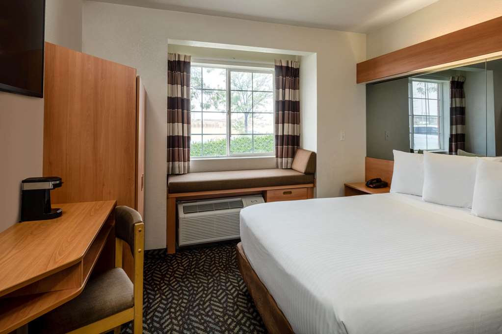 Microtel Inn & Suites by Wyndham Salt Lake City Airport - photo 20