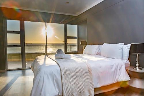 Spacious Luxury 3 Bedroom Apartment B401 Sea Spray