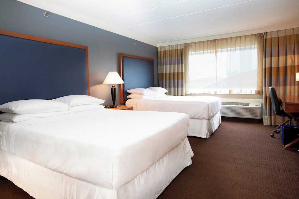 Sheraton Niagara Falls - photo 14
