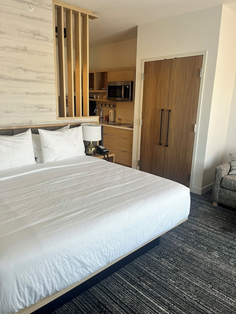 Towneplace Suites By Marriott Cincinnati Oakley - photo 12