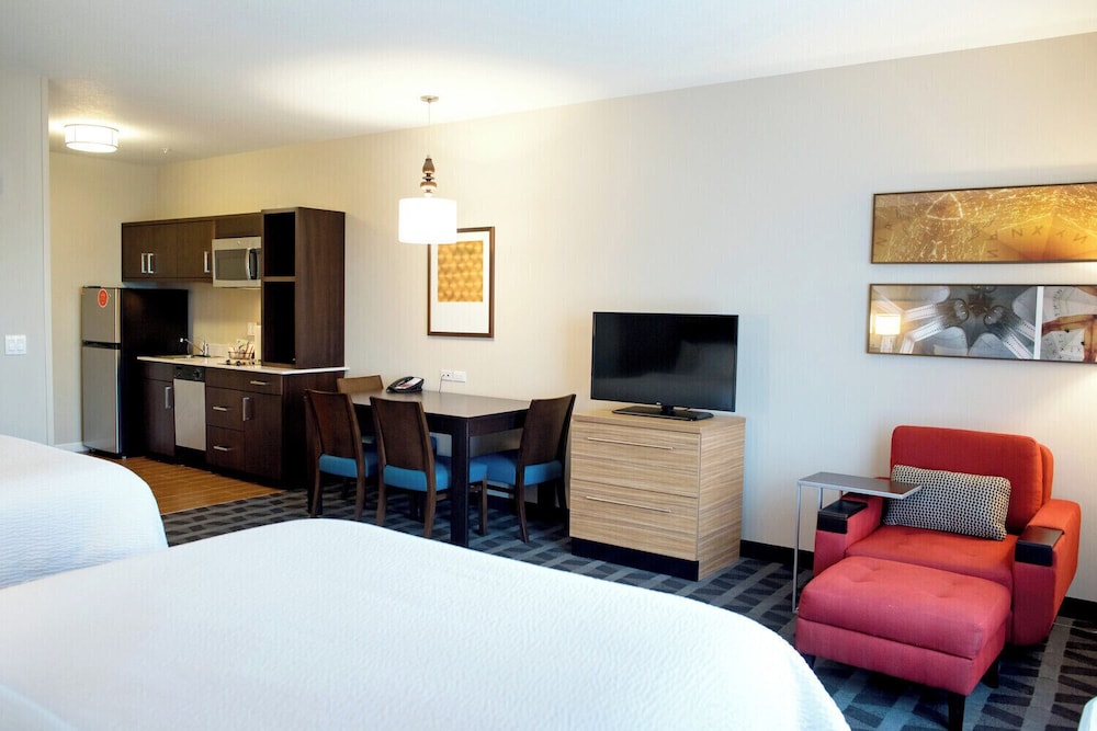 TownePlace Suites by Marriott Ames - photo 28