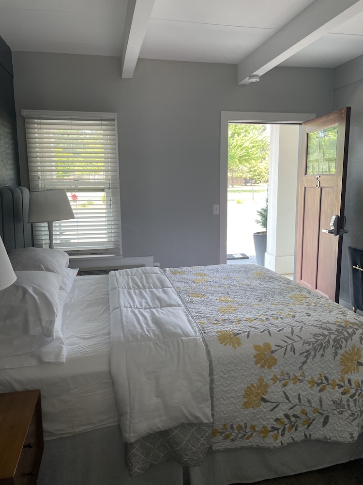 Blue Star Motel - photo 14