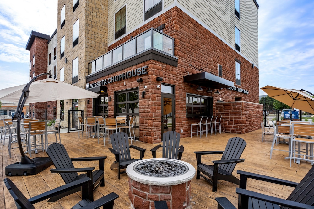 Cobblestone Hotel & Suites De Pere Green Bay - photo 71