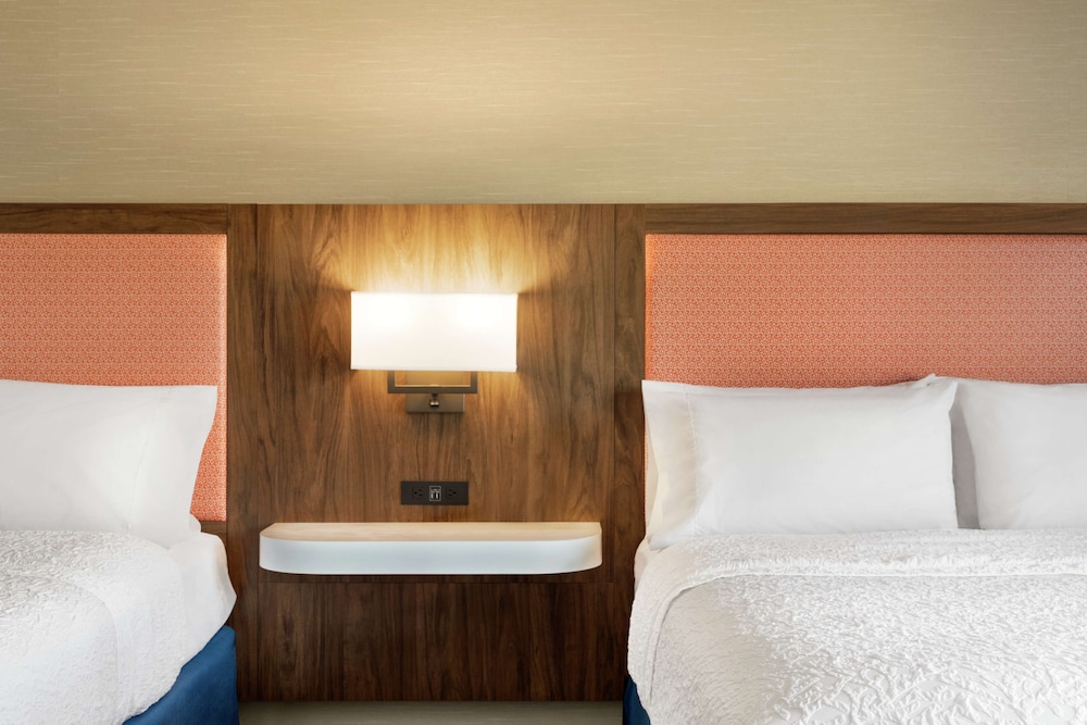 Hampton Inn & Suites Olean - photo 17