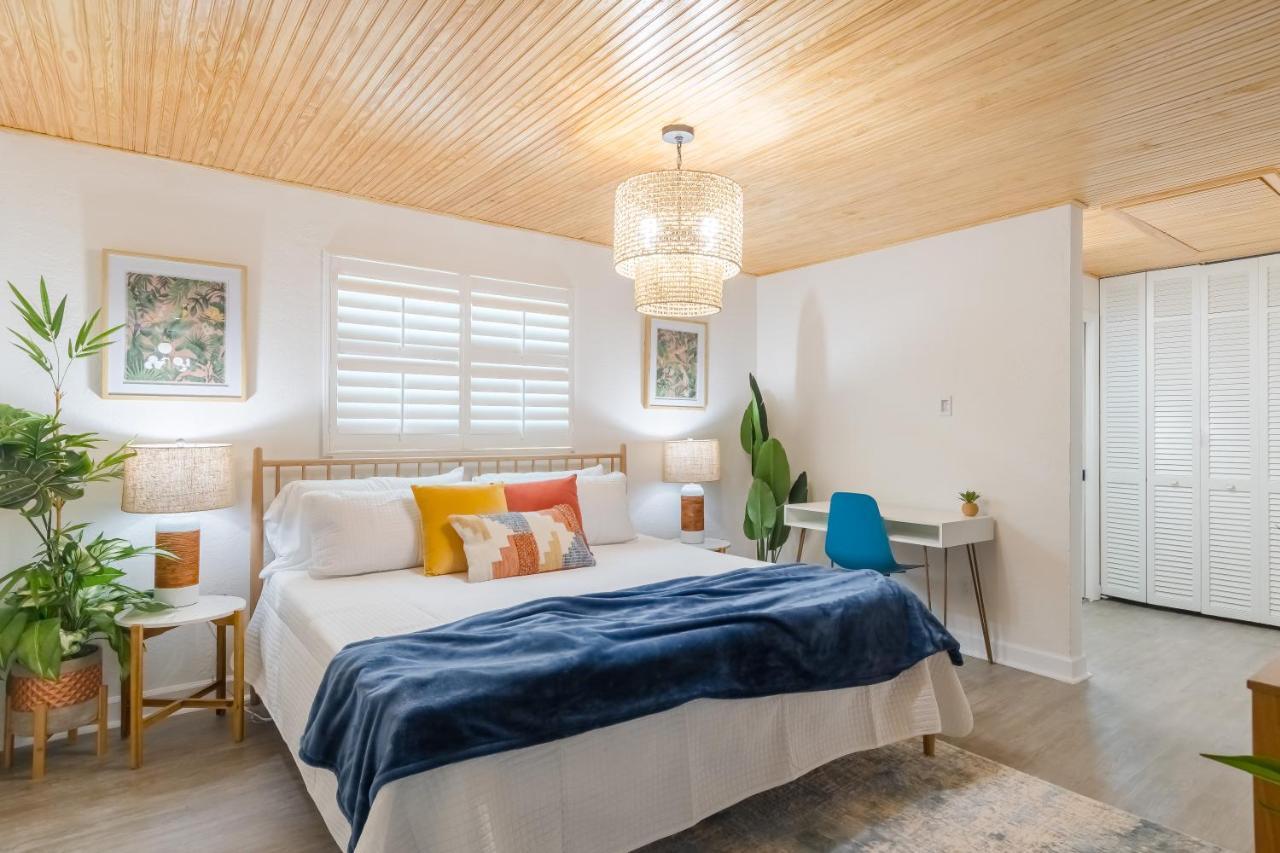9 beds Beach GameRoom Cowboy Pool Mini Golf — hotel in Port Orange