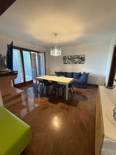 Blue and Green Apartment — 4-Star Luxury Hotel in San Benedetto Del Tronto, Italy