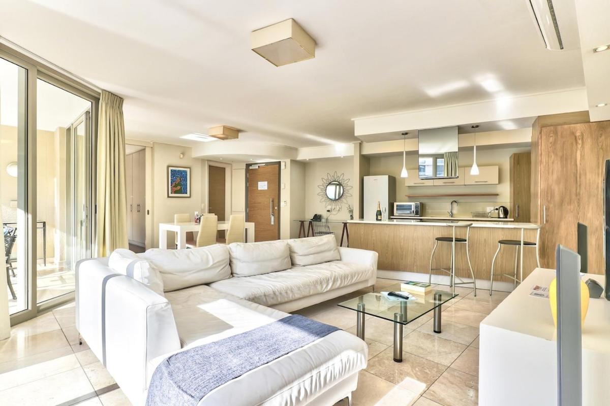 Cozy Apartment WiFi Centrally Located