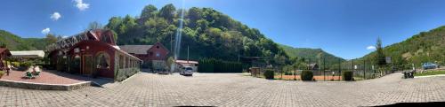 Podul Cetatii - last minute hotel in Sebesel