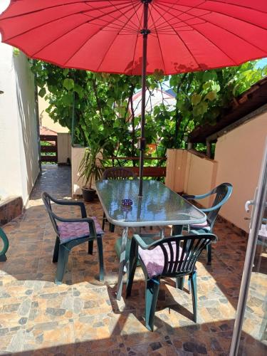Apartament cu 2 dormitoare și terasa Valentin Iulius Mall — 4-Star Luxury Hotel in Timisoara, Romania