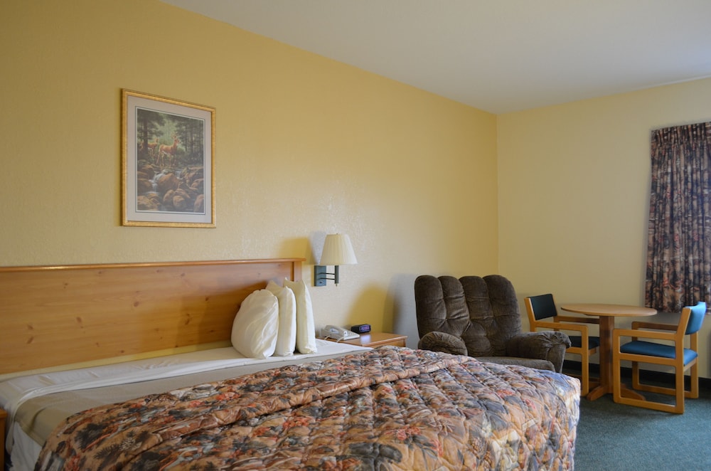 Booneslick Lodge of Neosho - photo 17