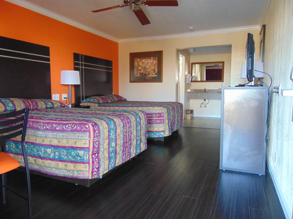 The Heart Of Texas Motel - photo 8