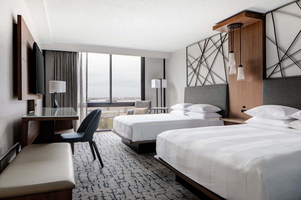 Houston Marriott South at Hobby Airport - photo 10