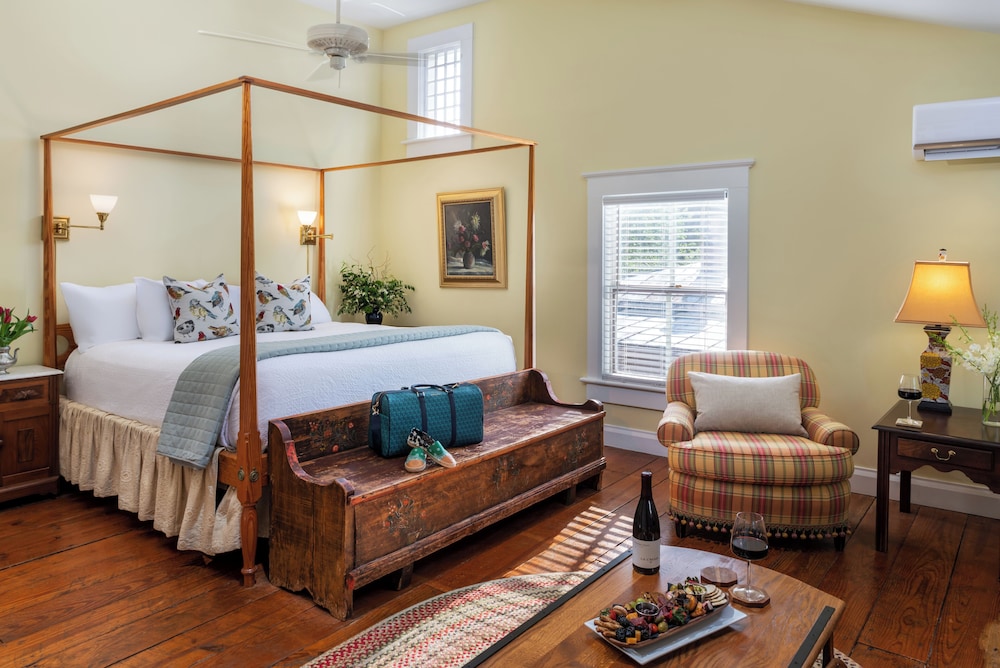 Inner Banks Inn - photo 14