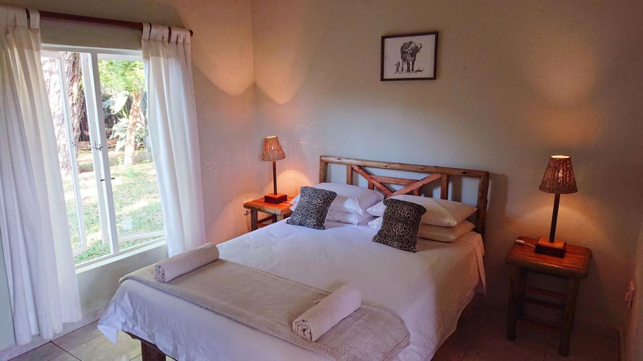 Buffalo Thorn Bed & Breakfast — 4-Star Luxury Hotel in Hluhluwe, South Africa