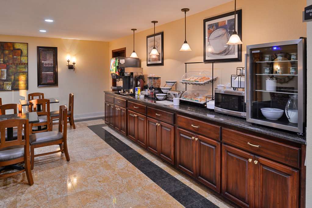Americas Best Value Inn Tupelo Barnes Crossing - photo 24