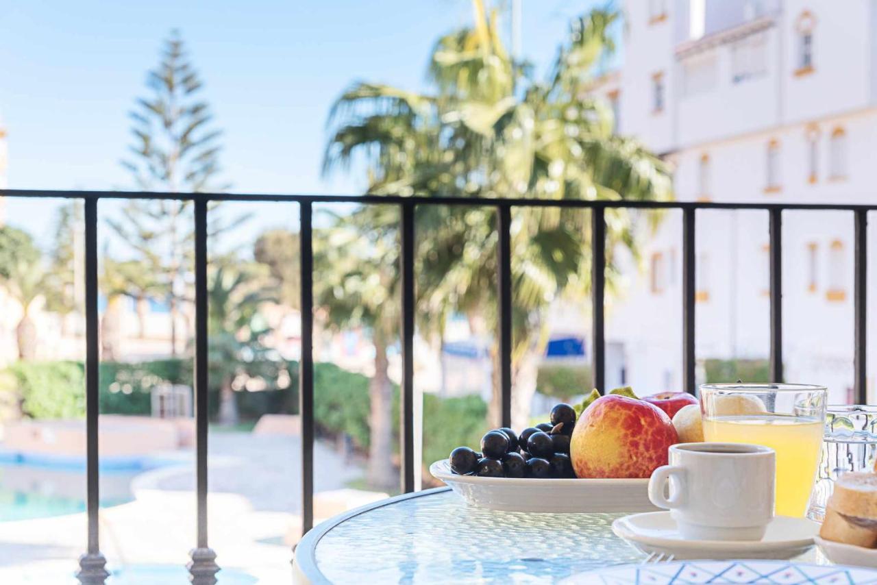 Casa Playa Bonita Primera Linea de Playa — 4-Star Luxury Hotel in Roquetas De Mar, Spain