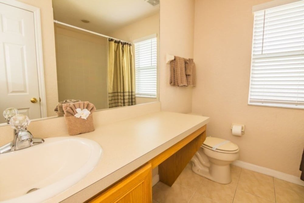 Lynval S Regal Palms Resort Townhome - photo 15