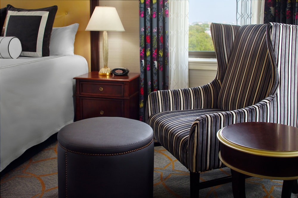 Omni Shoreham Hotel - photo 21